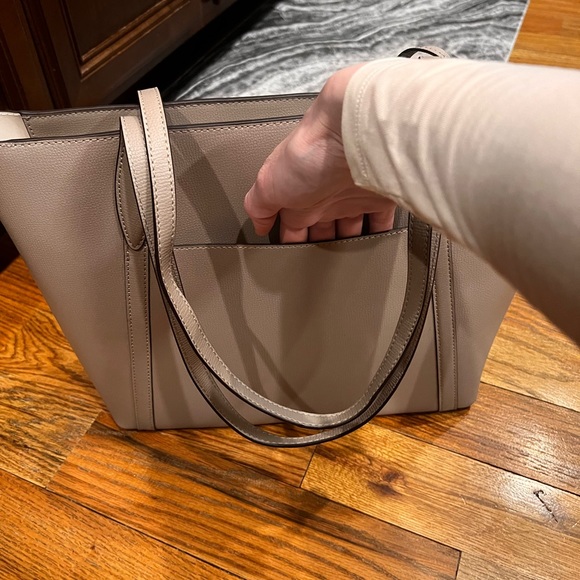 KATE SPADE Cara Tote in tan - Picture 9 of 15